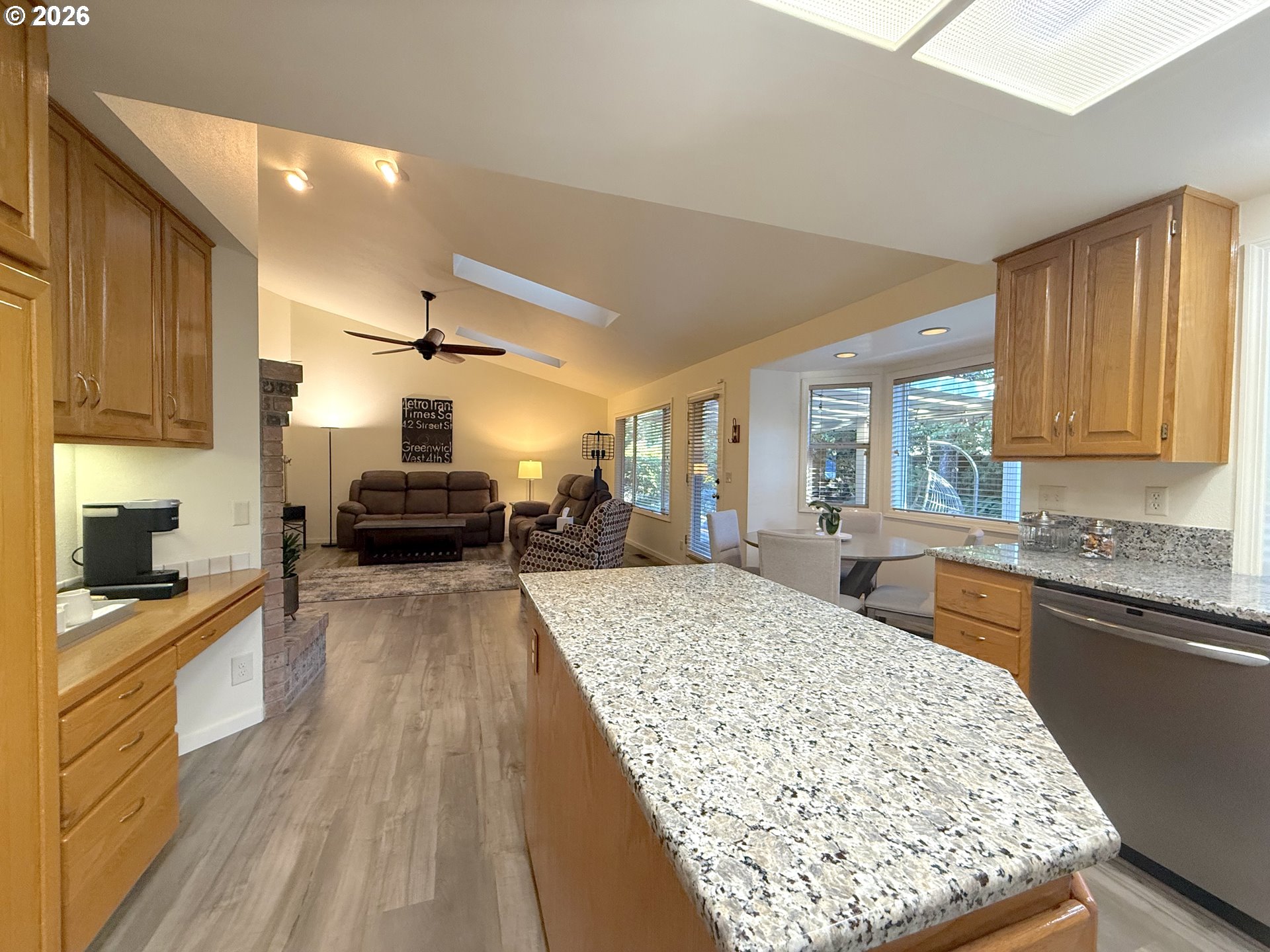 1487 Kyiv Street Springfield, OR 97477 - Photo 18 of 48 Kitchen