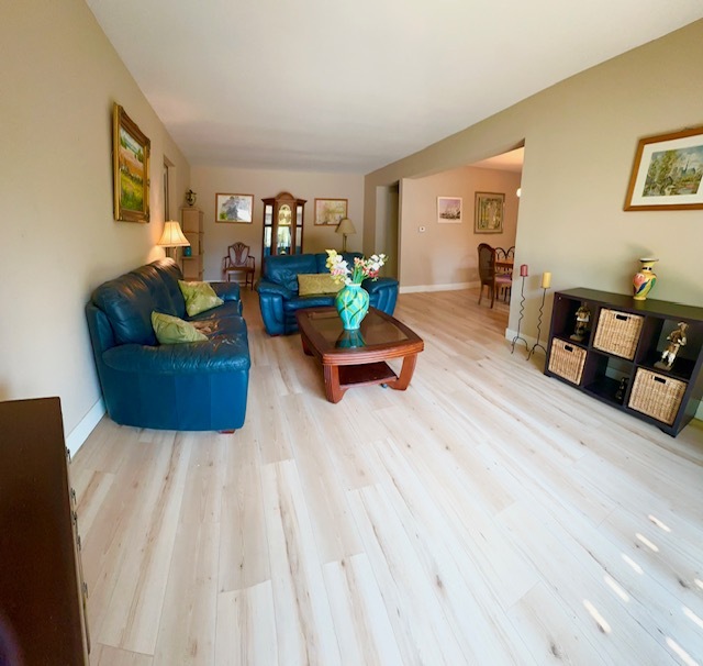 471 Raintree Court, Unit 1D Glen Ellyn, IL 60137 - Photo 8 of 16 Gallery Image 8