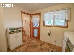 1477 F Street Springfield, OR 97477 - Photo 22 of 32