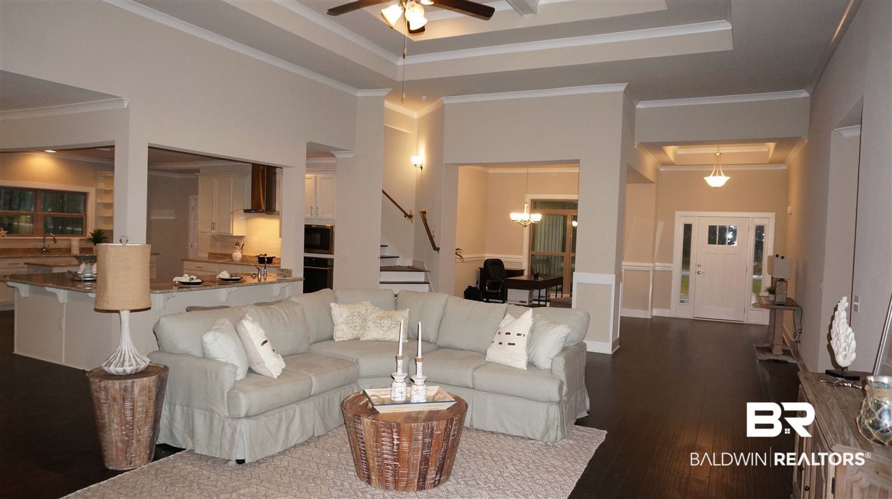 18413 Treasure Oaks Road Gulf Shores, AL 36542 - Photo 8 of 31 Family room