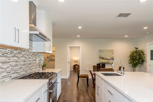 17814 Rhoda Street Encino, CA 91316 - Photo 11 of 53