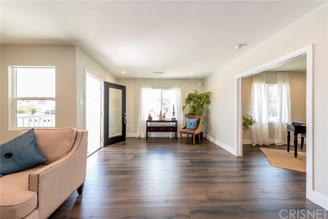 17814 Rhoda Street Encino, CA 91316 - Photo 3 of 53