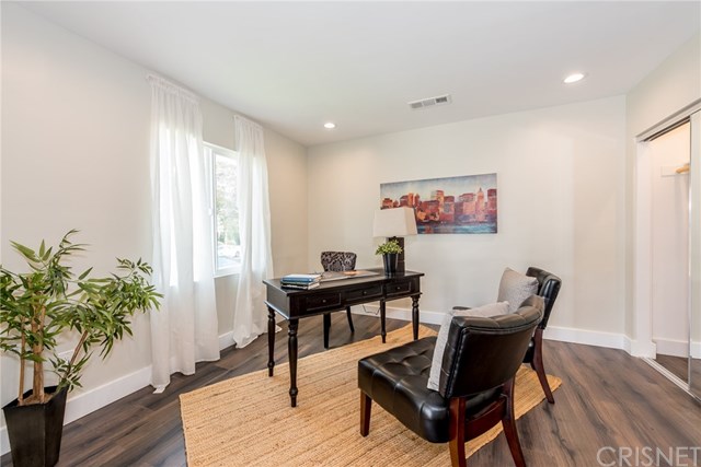 17814 Rhoda Street Encino, CA 91316 - Photo 4 of 53