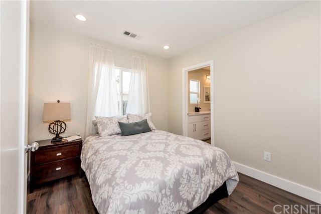 17814 Rhoda Street Encino, CA 91316 - Photo 34 of 53