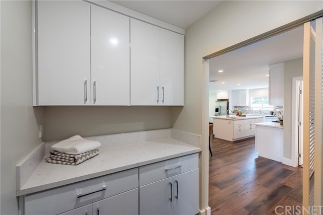 17814 Rhoda Street Encino, CA 91316 - Photo 38 of 53