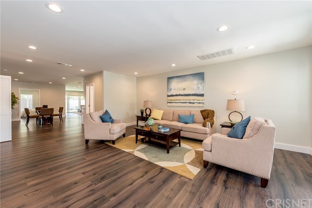 17814 Rhoda Street Encino, CA 91316 - Photo 5 of 53