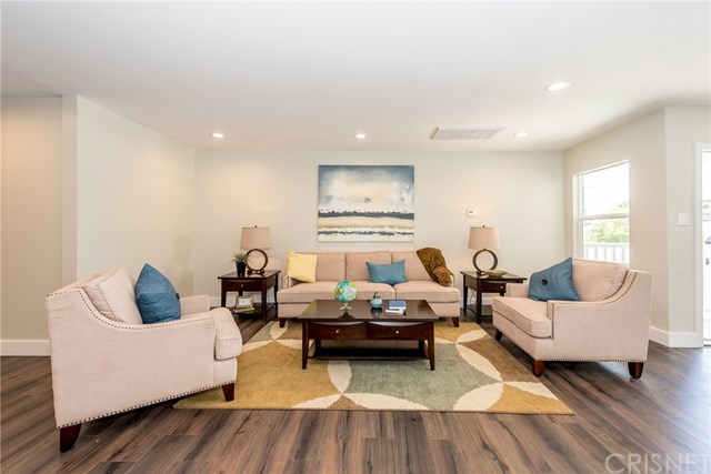 17814 Rhoda Street Encino, CA 91316 - Photo 6 of 53