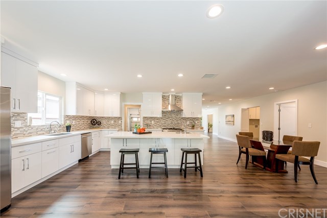 17814 Rhoda Street Encino, CA 91316 - Photo 9 of 53