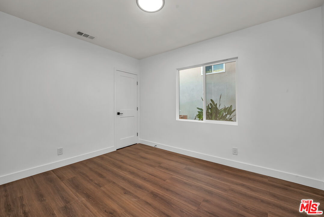 1450 Reeves Street Los Angeles, CA 90035 - Photo 17 of 25