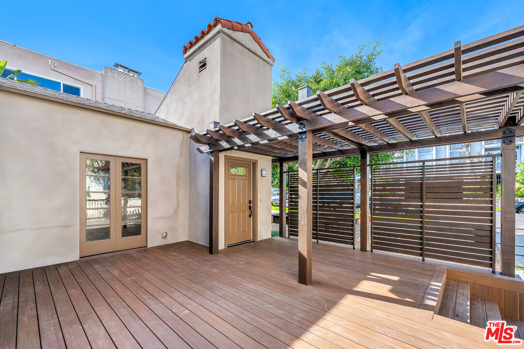 1450 Reeves Street Los Angeles, CA 90035 - Photo 4 of 25