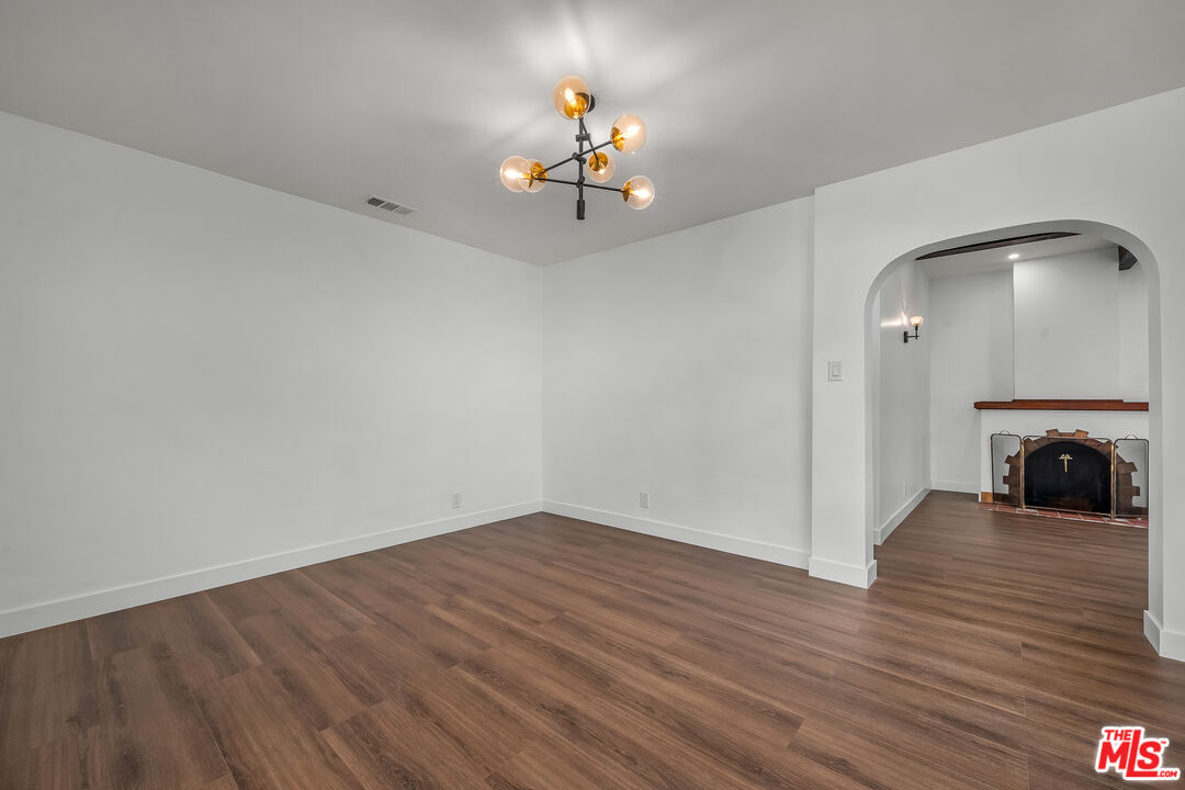 1450 Reeves Street Los Angeles, CA 90035 - Photo 8 of 25