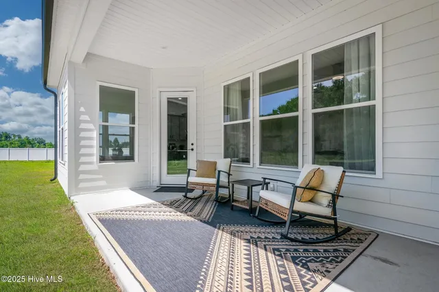 $519,900 | 1717 Dixon Grove Lane, Grimesland, NC 27837