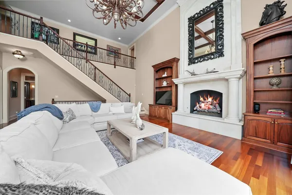 $2,500,000 | 80 Geneva Court, Inverness, IL 60010
