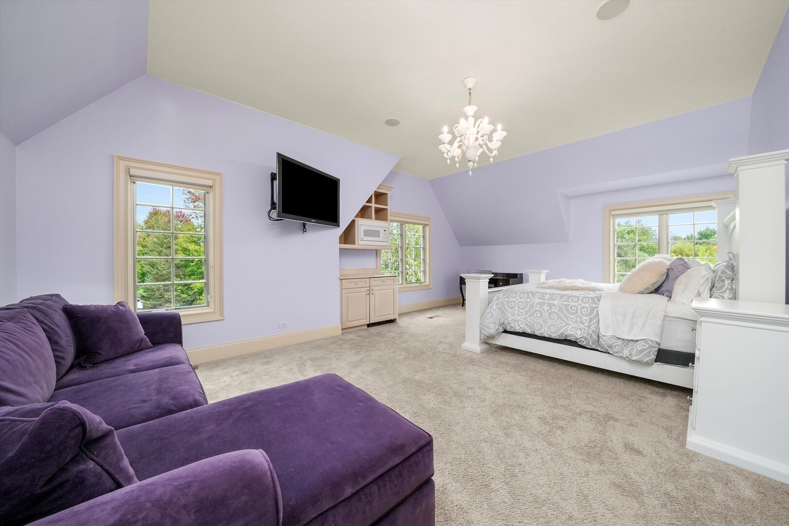 80 Geneva Court Inverness, IL 60010 - Photo 41 of 62 a living room with furniture and a flat screen tv