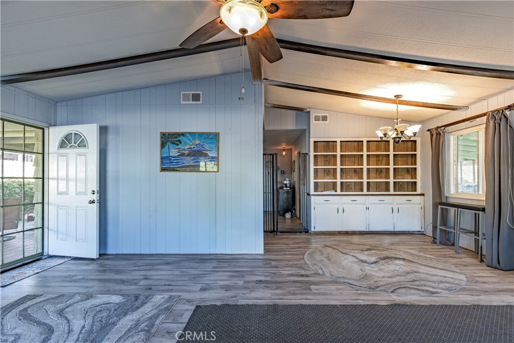 33441 Windmill Road Wildomar, CA 92595 - Photo 15 of 41 Living Room