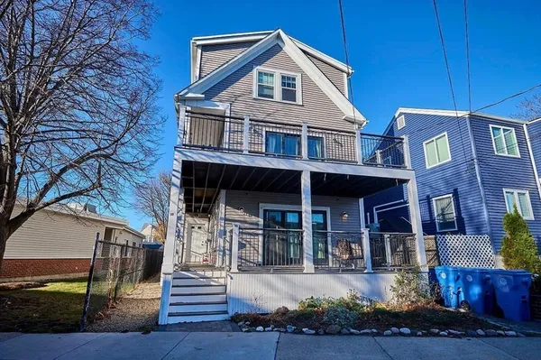 $3,800 | 36 Sturgis Street, Unit 2, Winthrop, MA 02152