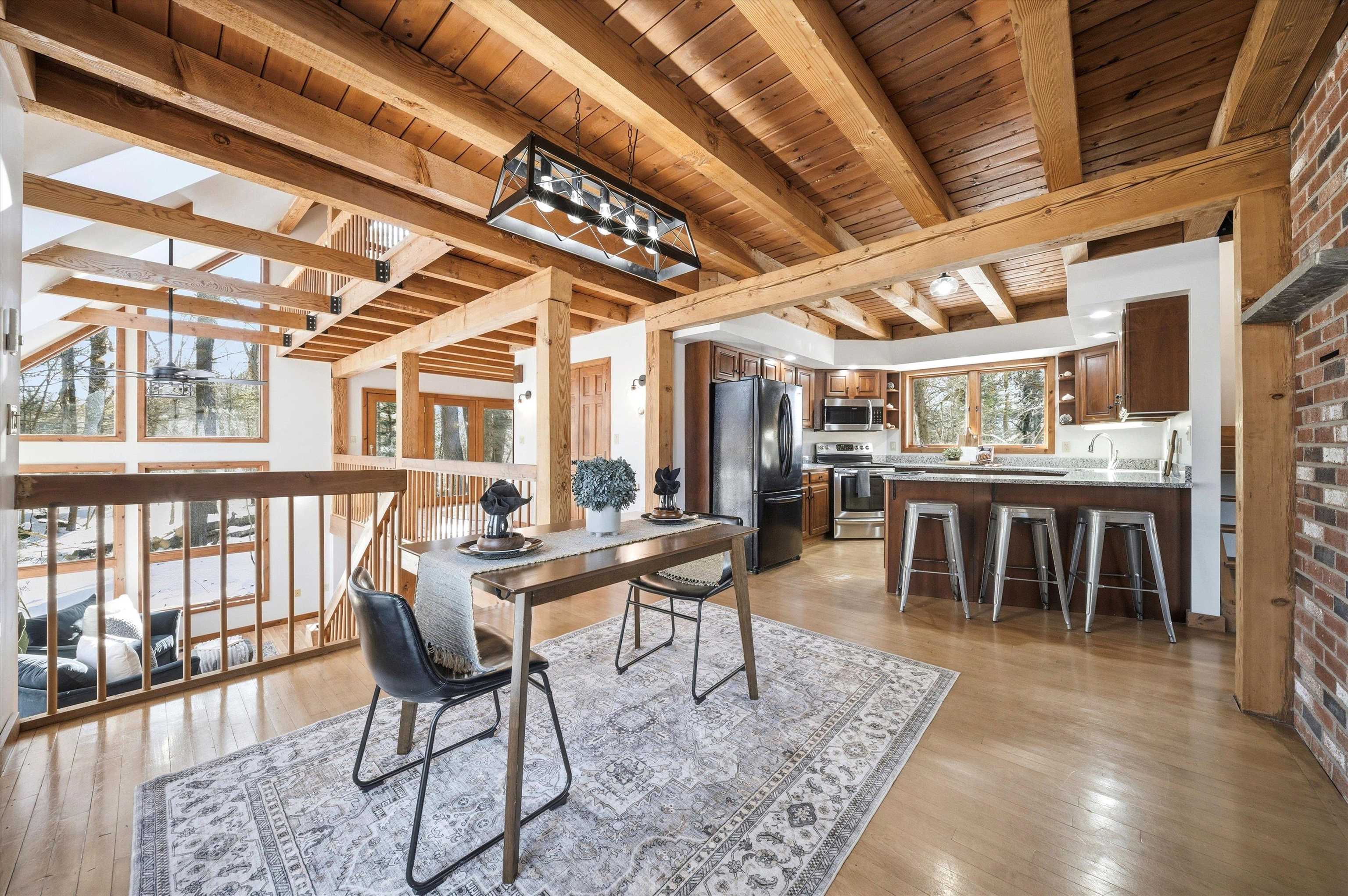 105 Middle Road Brentwood, NH 03833 - Photo 11 of 47