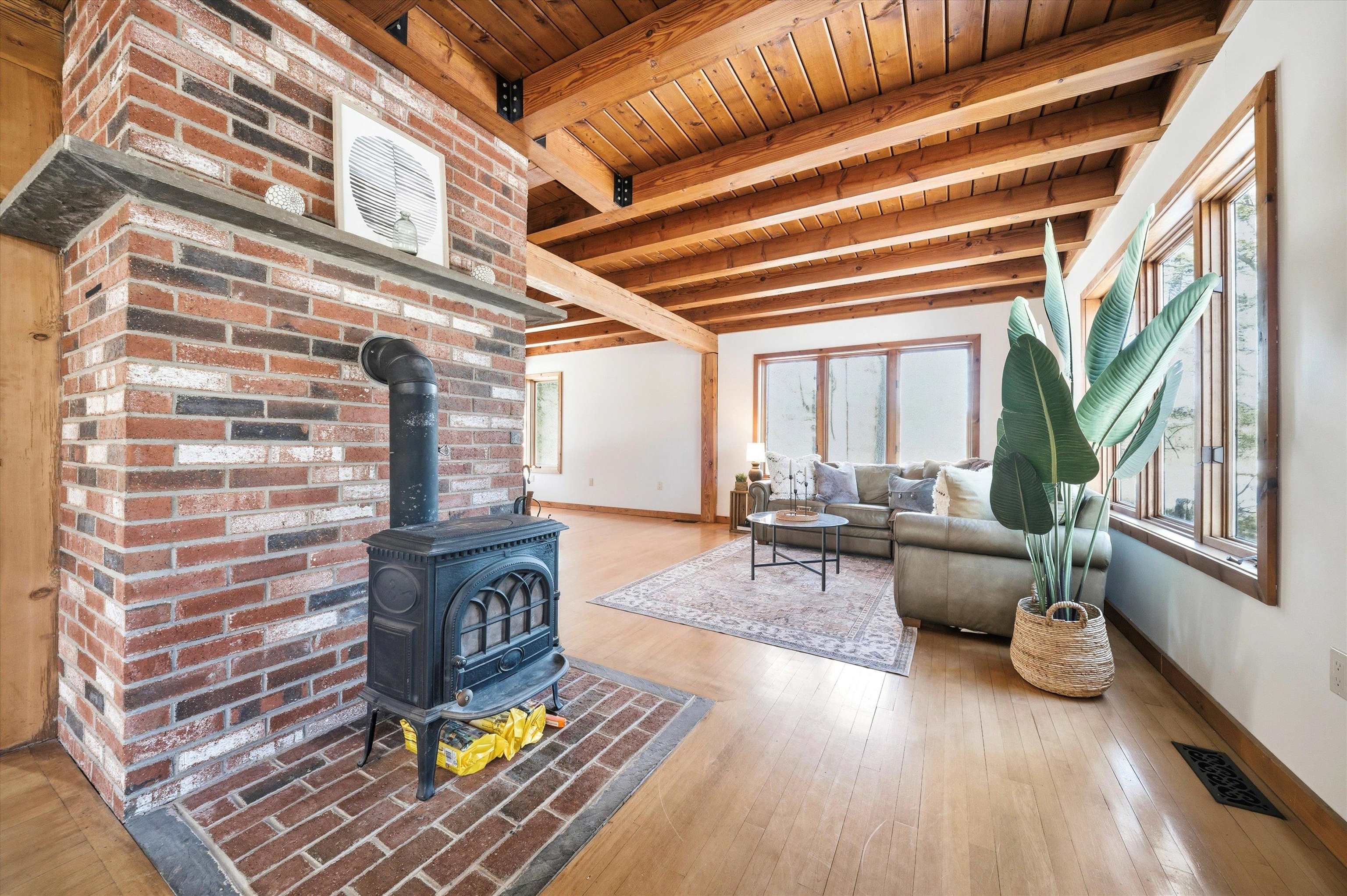 105 Middle Road Brentwood, NH 03833 - Photo 12 of 47