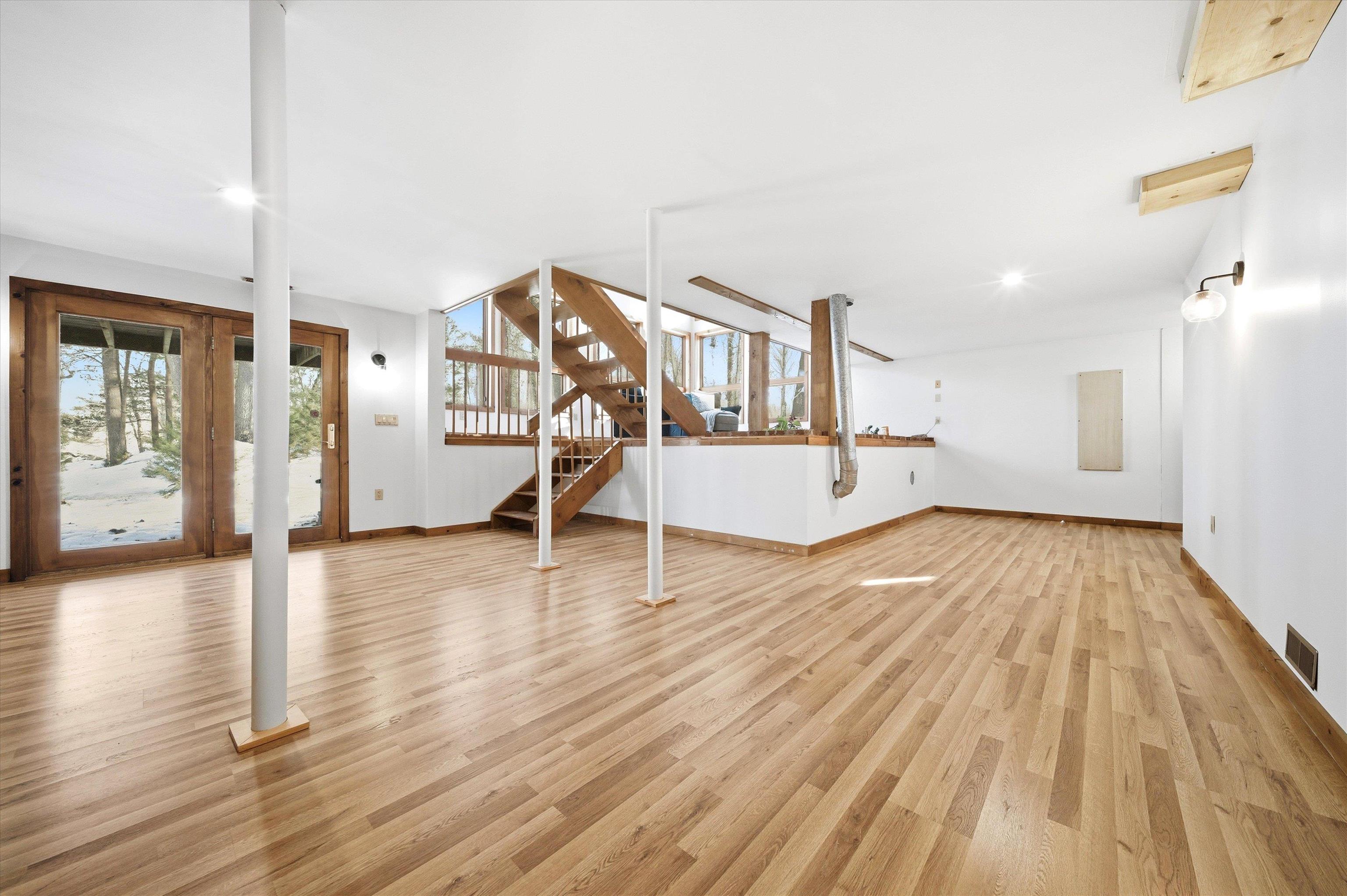 105 Middle Road Brentwood, NH 03833 - Photo 9 of 47