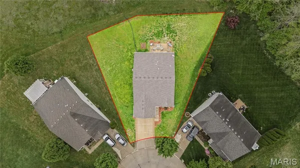 $255,000 | 2664 Shorewood Drive, Florissant, MO 63031