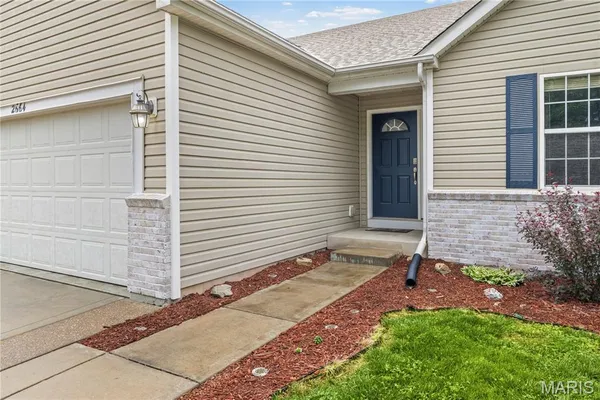 $255,000 | 2664 Shorewood Drive, Florissant, MO 63031