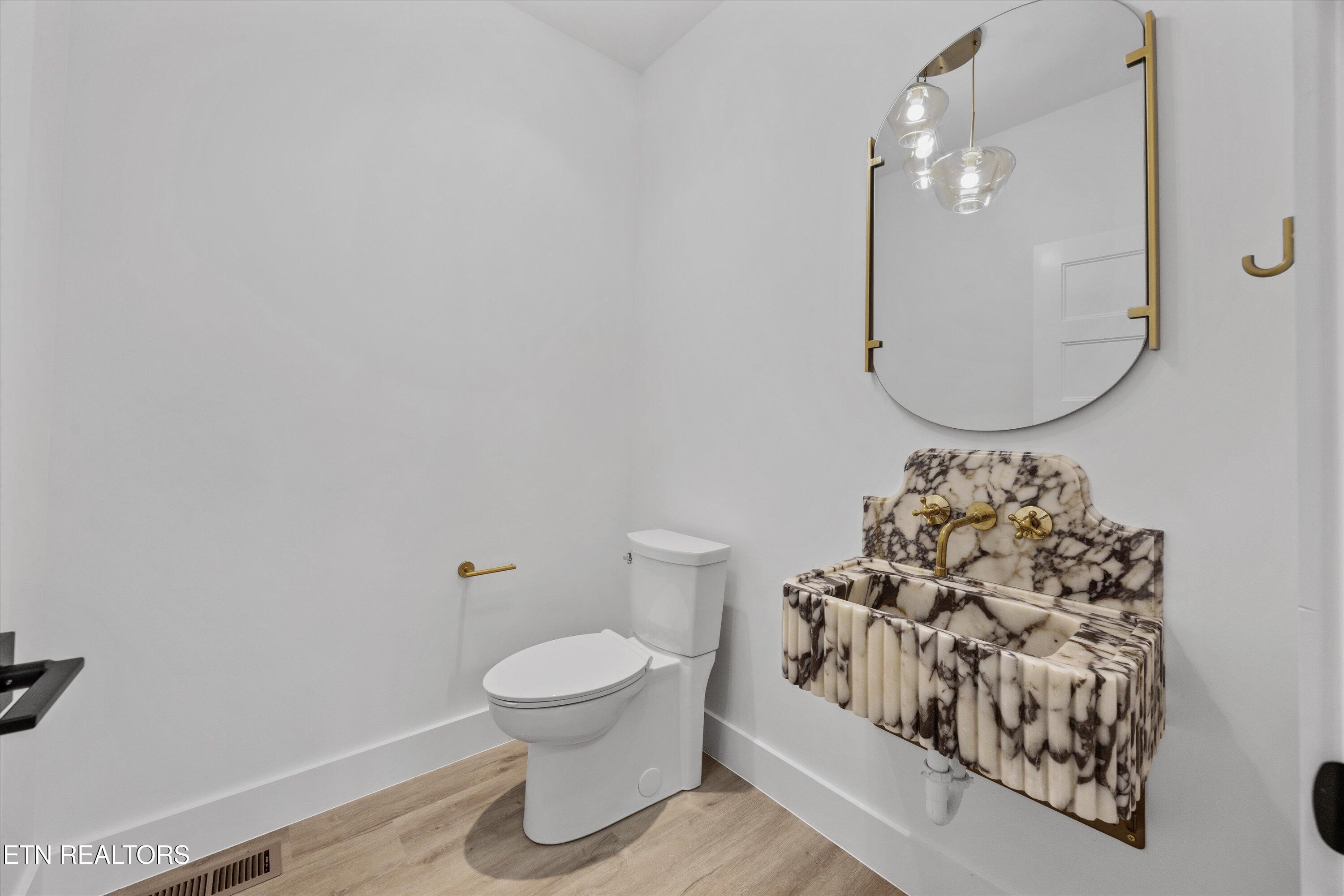 411 Hampton Way Dandridge, TN 37725 - Photo 23 of 50 18-411 Hampton Wy 17