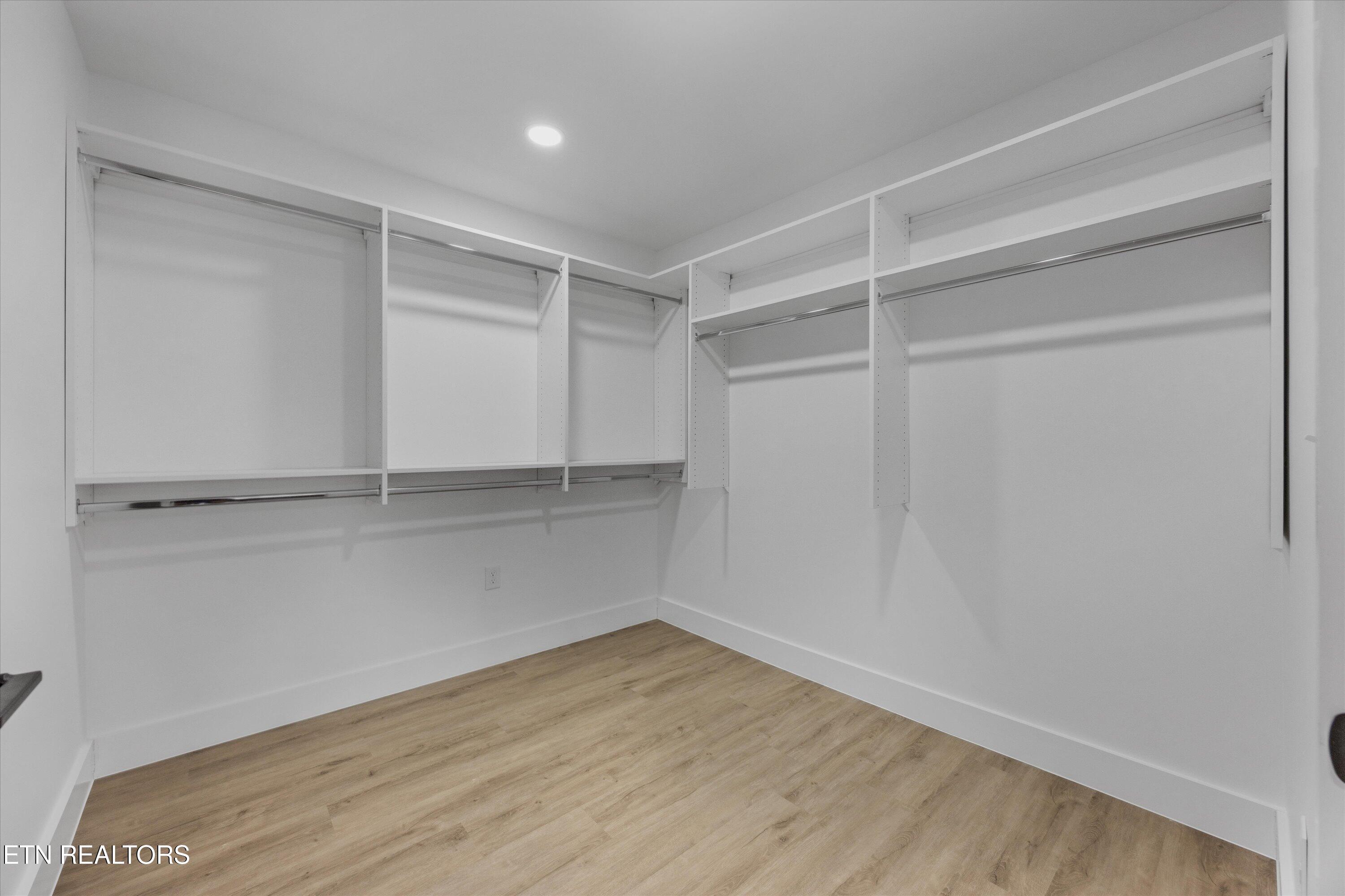 411 Hampton Way Dandridge, TN 37725 - Photo 37 of 50 32-411 Hampton Wy 31