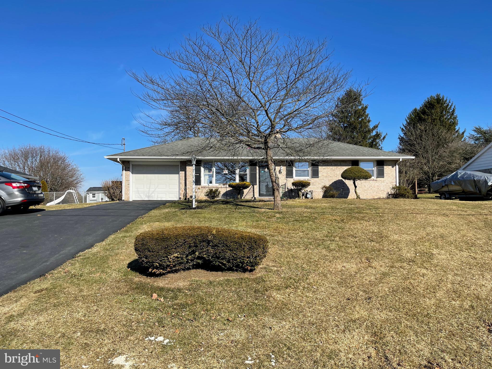 205 Kendale Road Red Lion, PA 17356 - Photo 4 of 34 Gallery Image 4