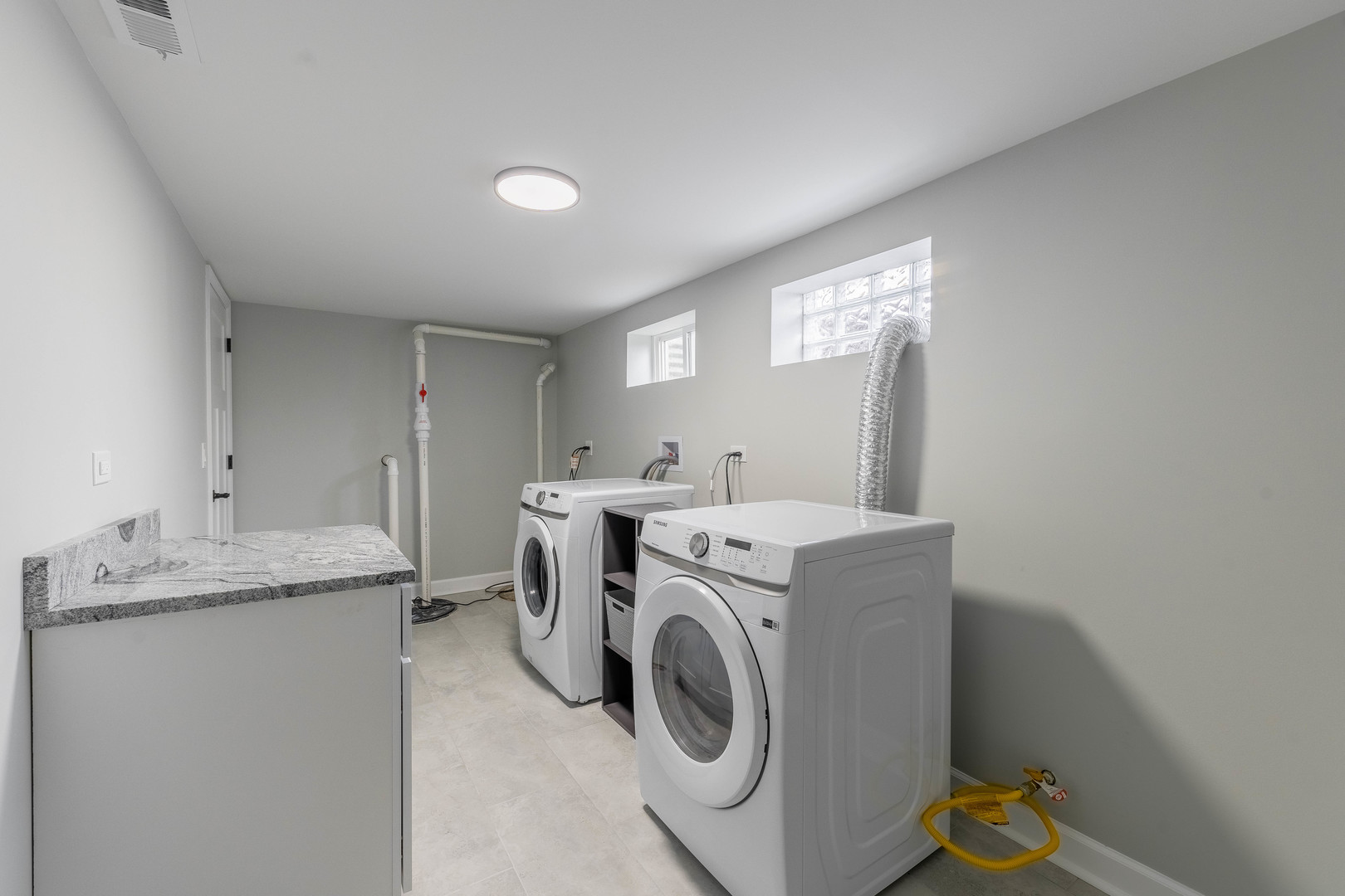 8000 Country Club Lane North Riverside, IL 60546 - Photo 37 of 41 a utility room with dryer and washer
