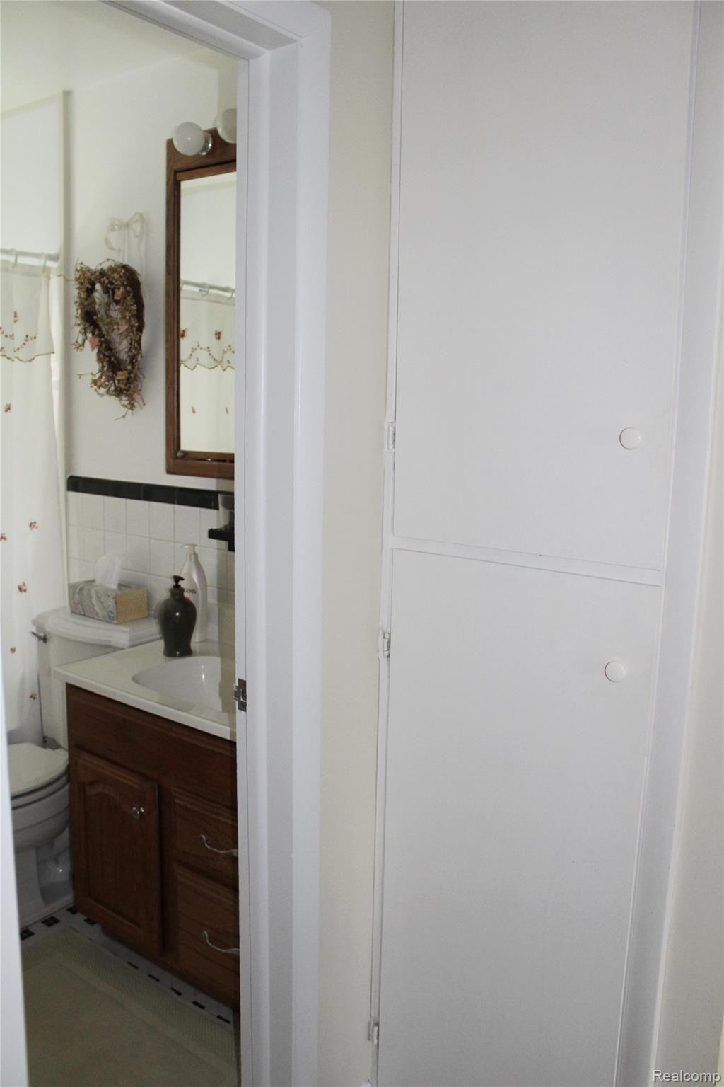 3173 Luce Road Flushing, MI 48433 - Photo 18 of 54 IMG_5762.JPG