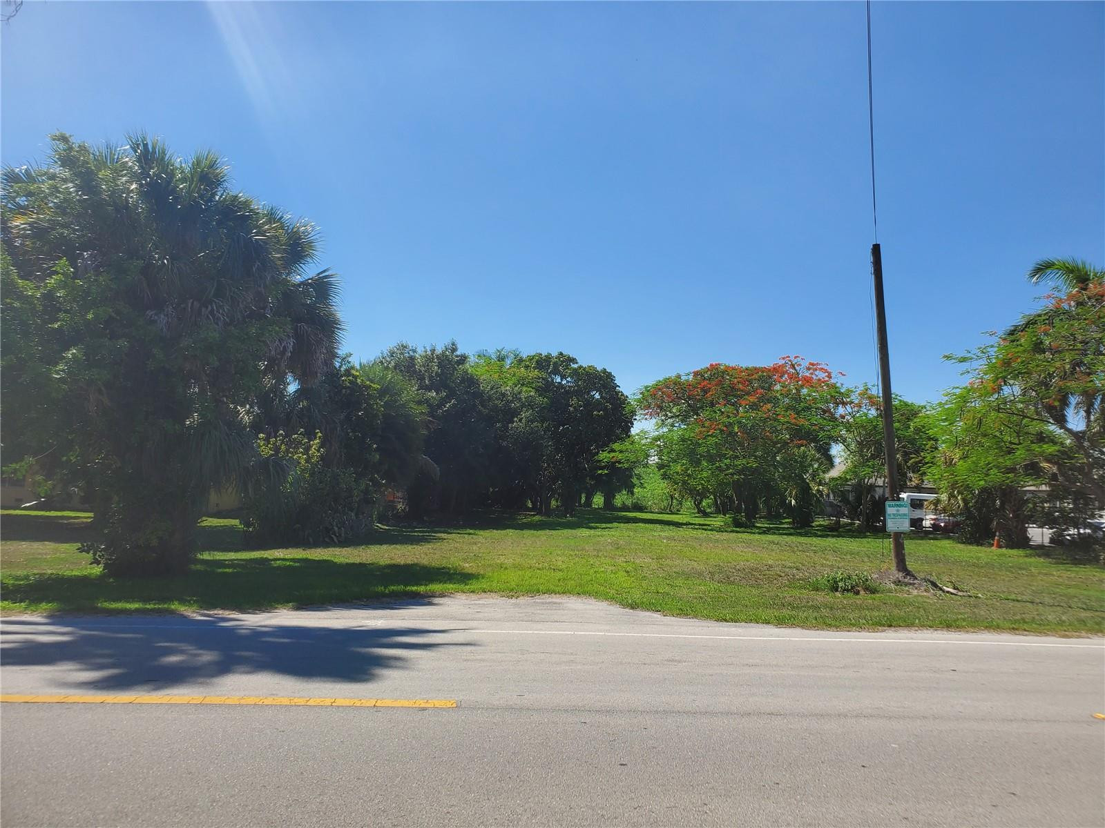 1697 East Main Street Pahokee, FL 33476 - Photo 12 of 14 Photo 12