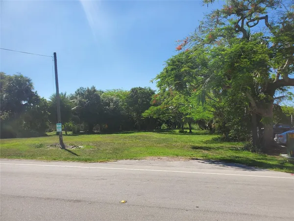 $139,900 | 1697 East Main Street, Pahokee, FL 33476