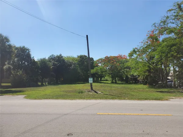 $139,900 | 1697 East Main Street, Pahokee, FL 33476
