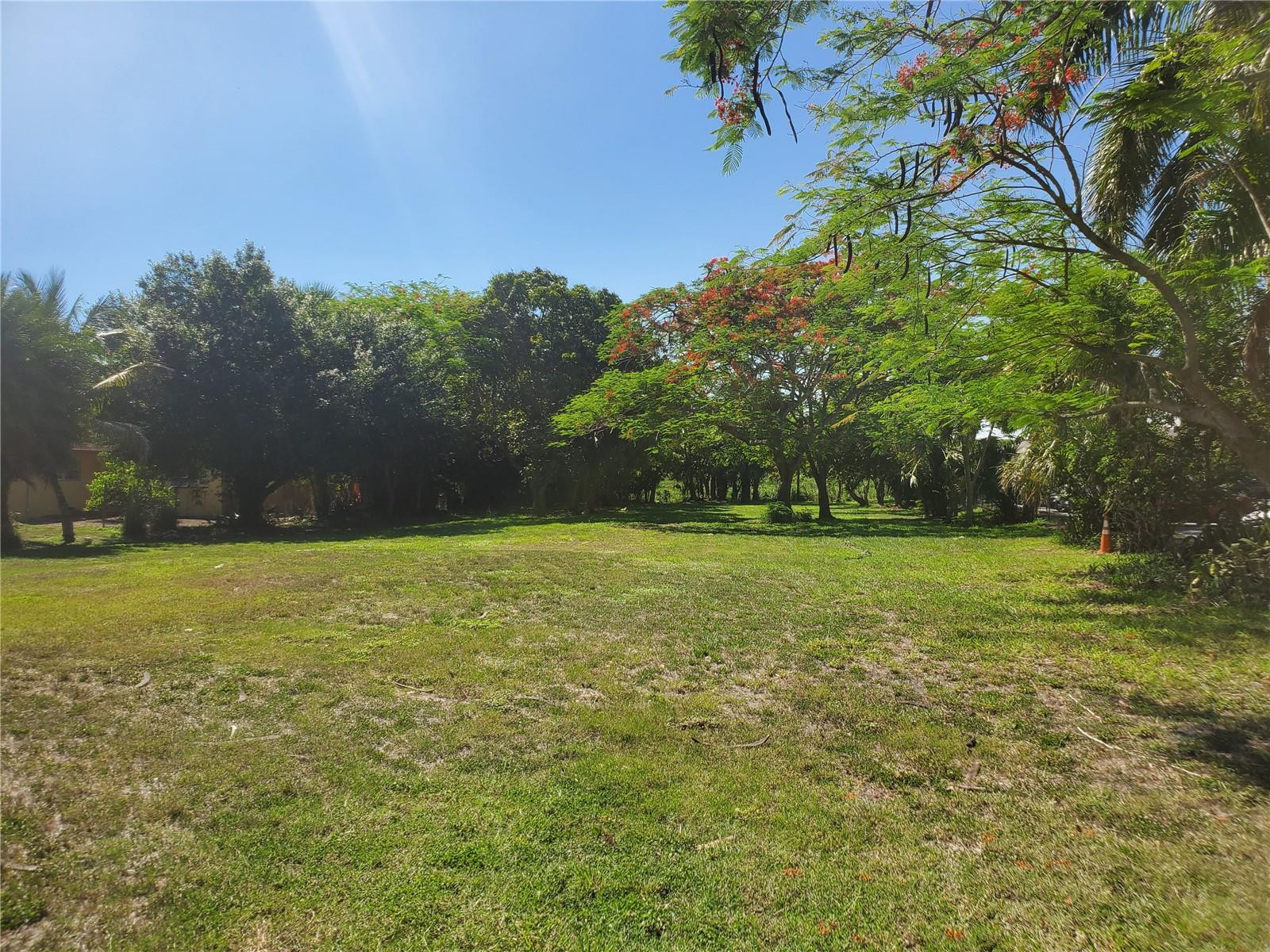 1697 East Main Street Pahokee, FL 33476 - Photo 10 of 14 Photo 10