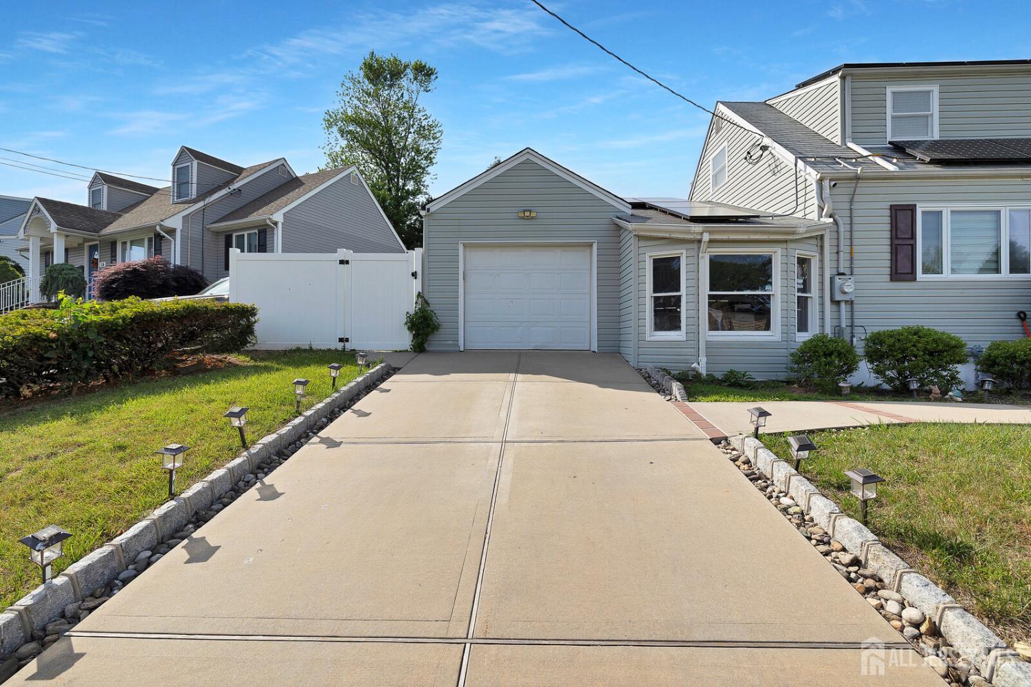 91 Crestview Road Fords, NJ 08863 - Photo 5 of 41