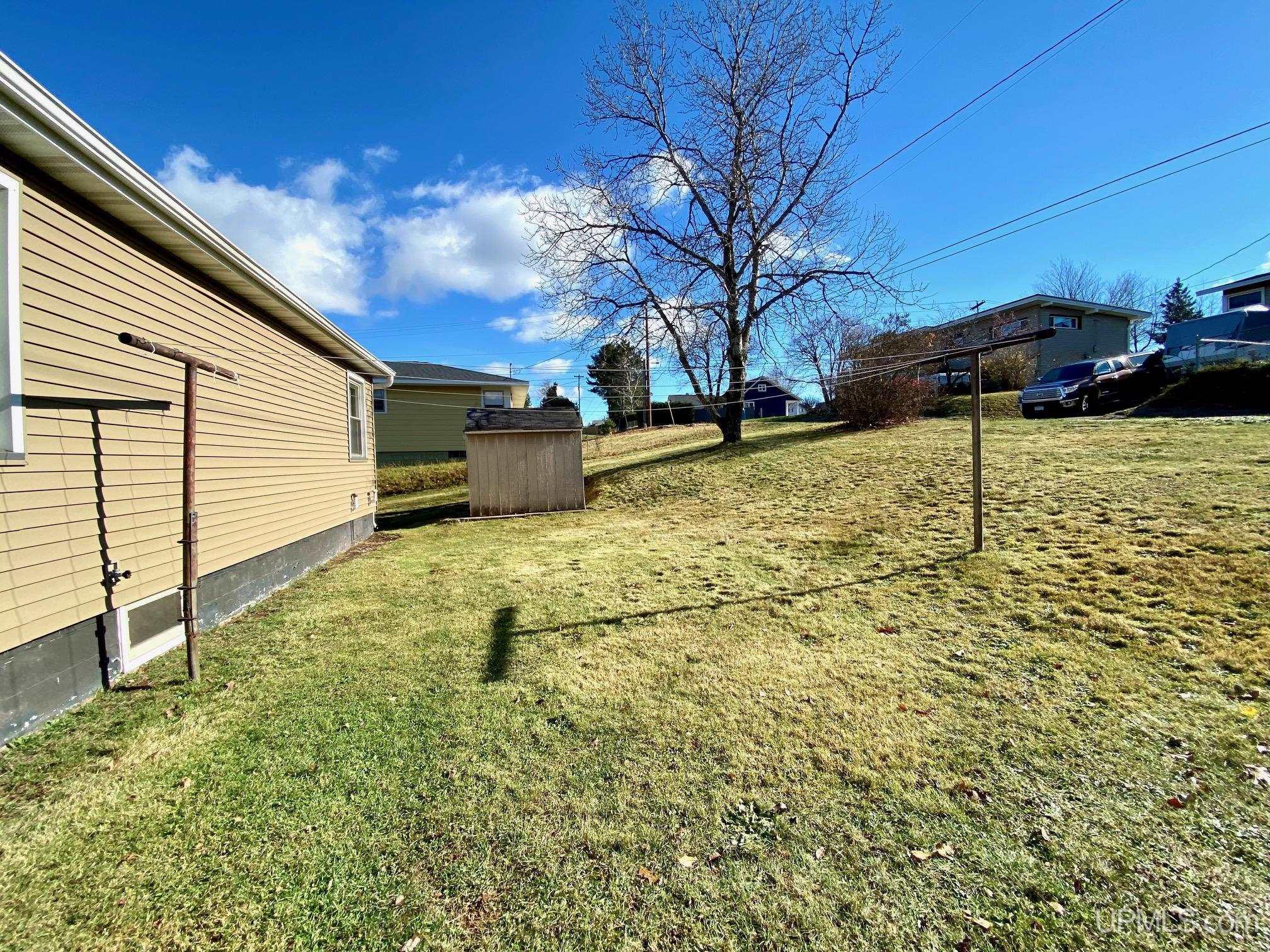 672 Poplar Street Ishpeming, MI 49849 - Photo 4 of 42 Gallery Image 4