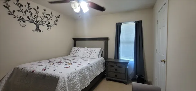 $299,899 | 19550 Clevera Walk Lane, Houston, TX 77084