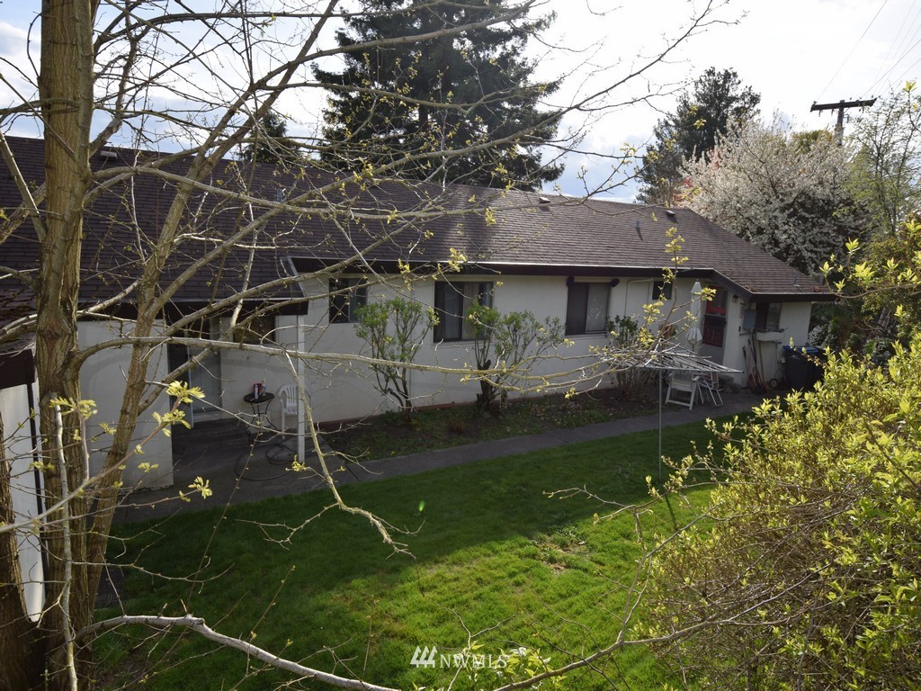 243 Sheridan Road Bremerton, WA 98310 - Photo 3 of 25