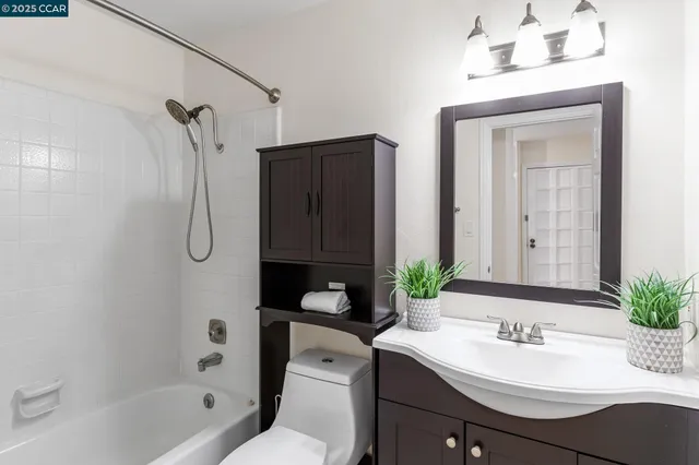 $629,950 | 1945 Trinity Walnut Creek, Unit 8, Walnut Creek, CA 94596