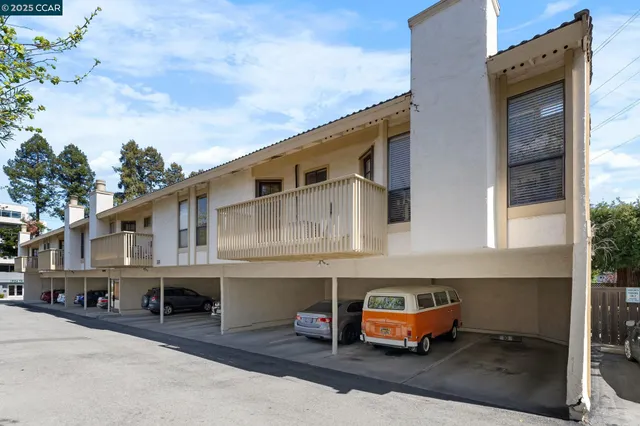 $629,950 | 1945 Trinity Walnut Creek, Unit 8, Walnut Creek, CA 94596