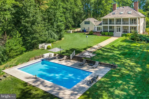 $1,850,000 | 3849 Black Stump Road, Weems, VA 22576