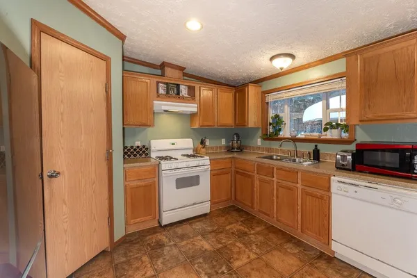 $264,900 | N3723 Doemel Lane, White Lake, WI 54491