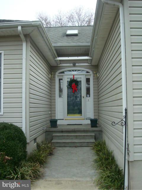 Exterior (Front)