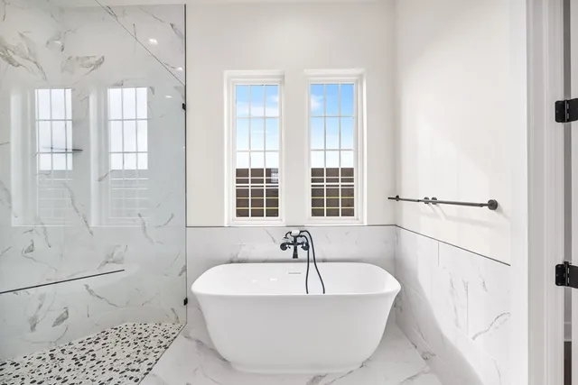 $1,273,000 | 306 Interlaken Street, Fredericksburg, TX 78624