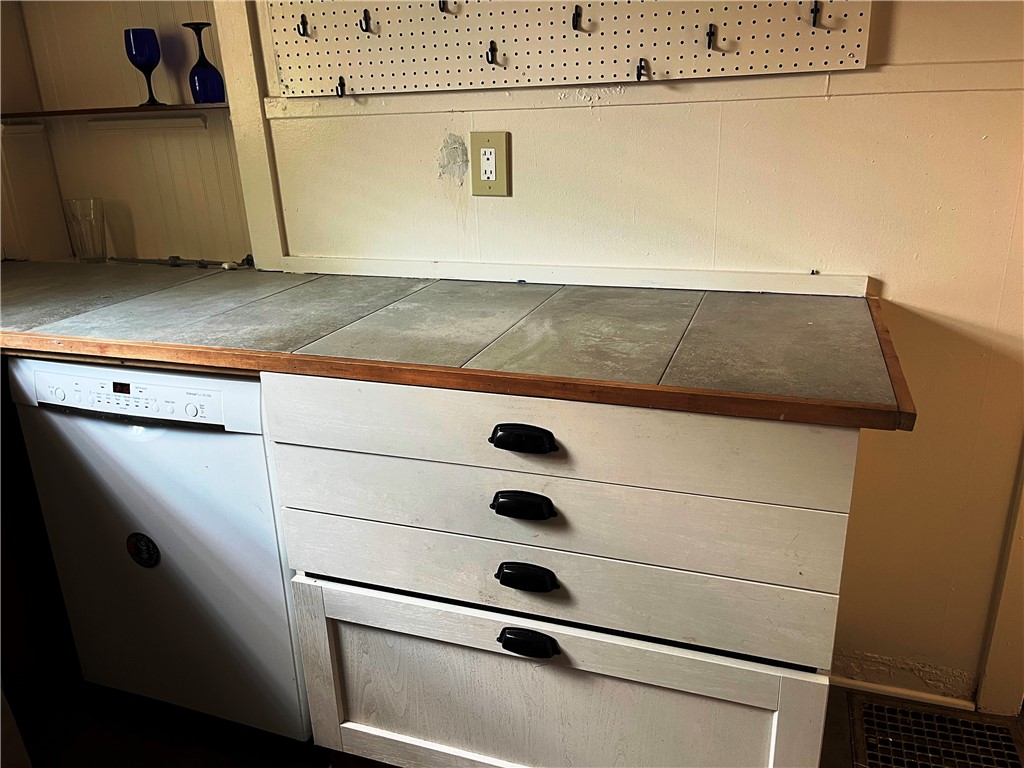 5 Birch Street Oneonta, NY 13820 - Photo 7 of 18