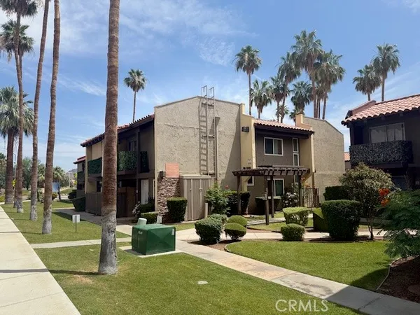 $2,595 | 51025 Avenida Martinez, Unit 9, La Quinta, CA 92253