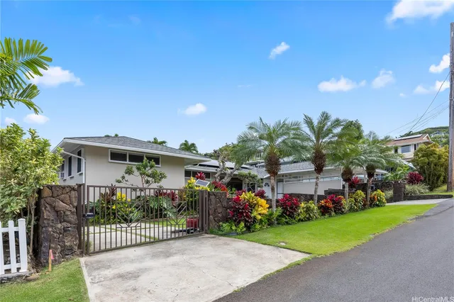 $1,450,000 | 44-135 Kalenakai Place, Kaneohe, HI 96744
