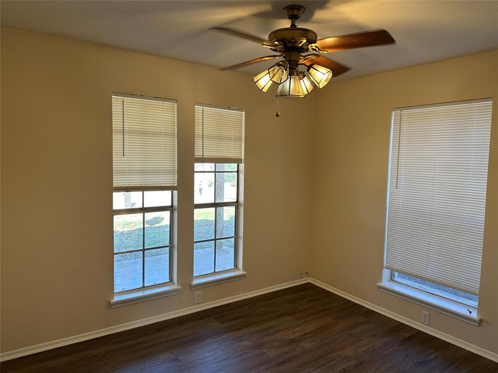 1047 Pr 3022 Elgin Elgin, TX 78621 - Photo 13 of 21