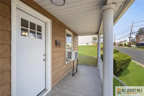$2,300 | 101 South Greasheimer Street, Manville, NJ 08835