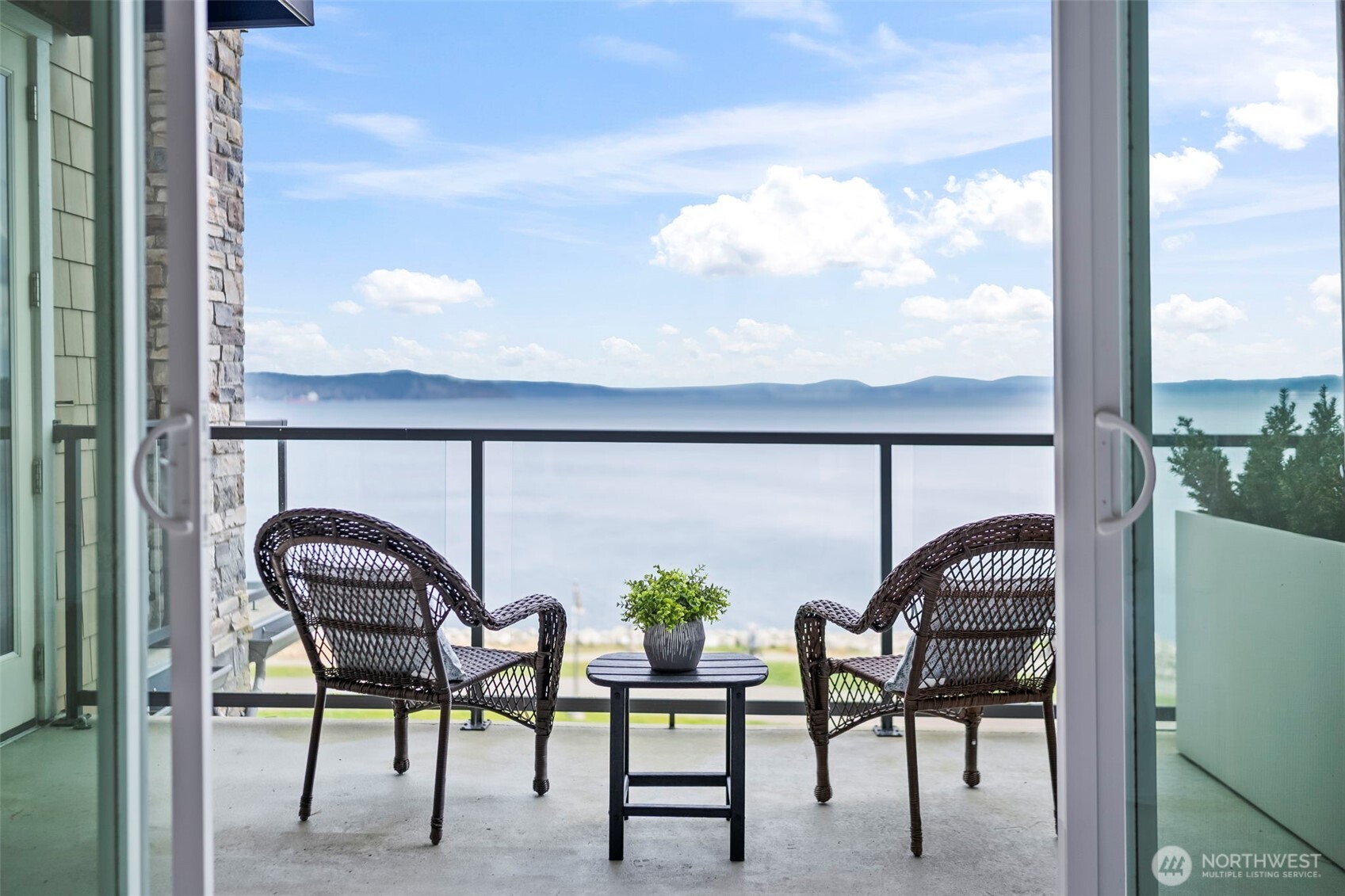 5105 Grand Loop, Unit 402 Tacoma, WA 98407 - Photo 12 of 33